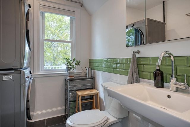 52 Burnham St 3, Belmont, MA 02478