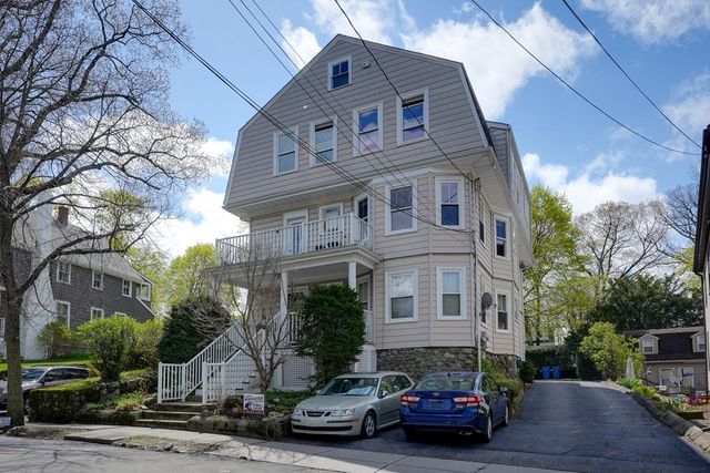 52 Burnham St 3, Belmont, MA 02478