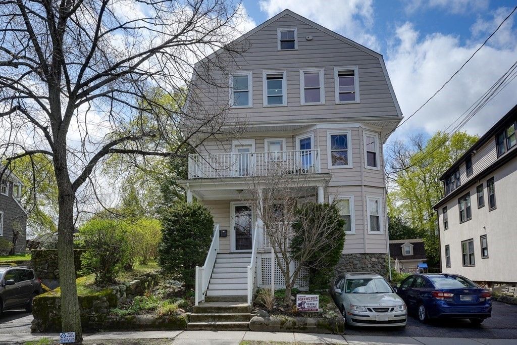52 Burnham St 3, Belmont, MA 02478