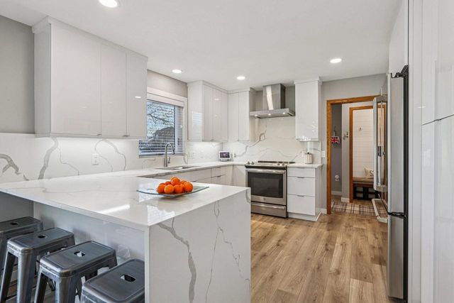 820 Spahn Drive, Waunakee, WI 53597