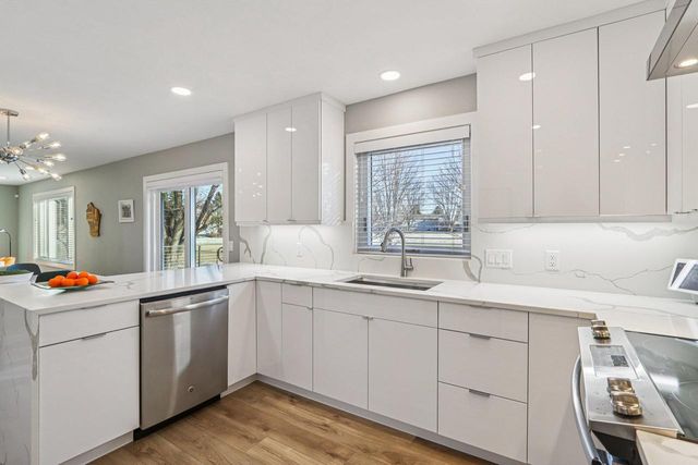 820 Spahn Drive, Waunakee, WI 53597