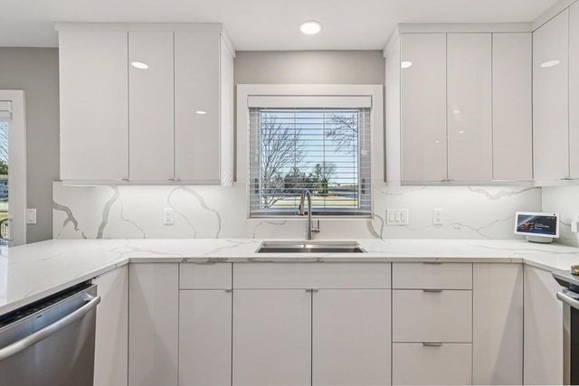 820 Spahn Drive, Waunakee, WI 53597