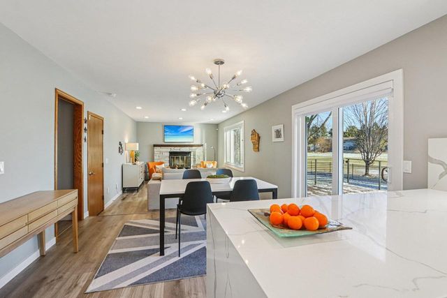 820 Spahn Drive, Waunakee, WI 53597