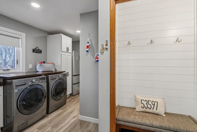 820 Spahn Drive, Waunakee, WI 53597