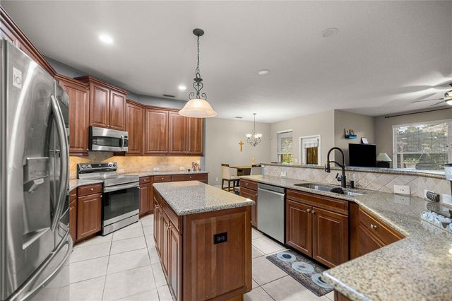 1271 LATTIMORE DRIVE, Clermont, FL 34711