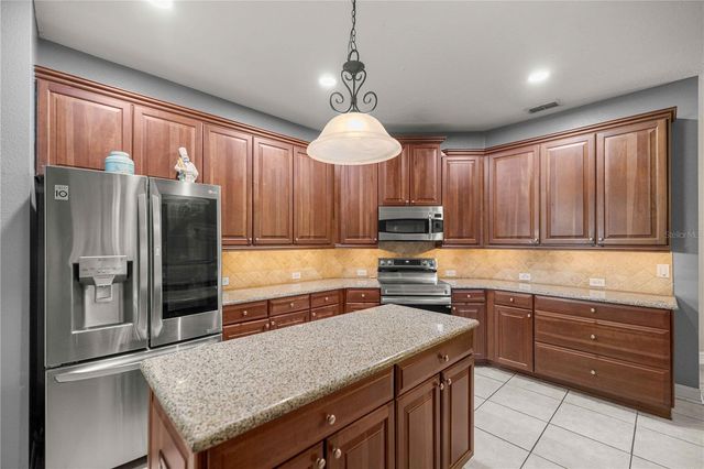 1271 LATTIMORE DRIVE, Clermont, FL 34711