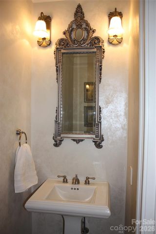 140 Holt Lane, Mooresville, NC 28117