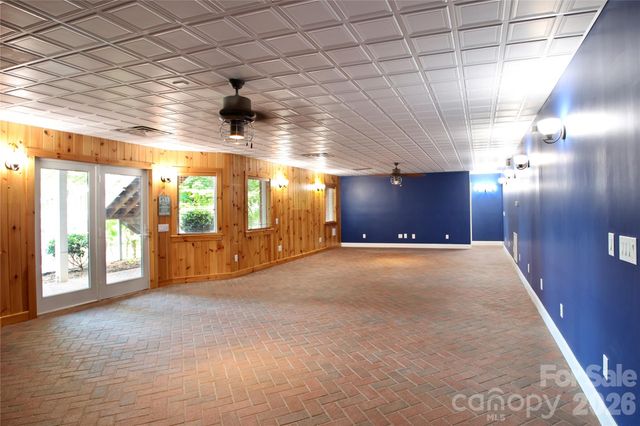 140 Holt Lane, Mooresville, NC 28117