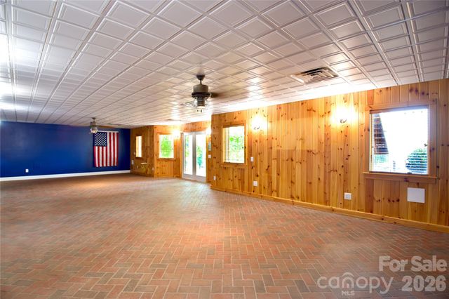 140 Holt Lane, Mooresville, NC 28117