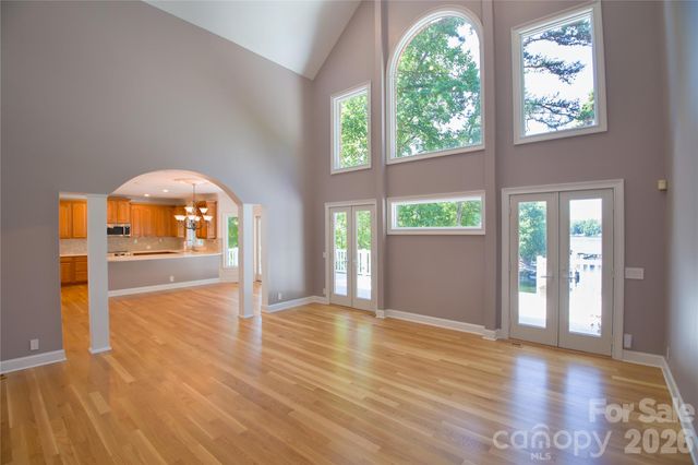 140 Holt Lane, Mooresville, NC 28117
