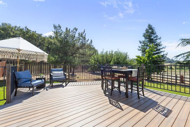 1531 Gamblers Ct, Cool, CA 95614