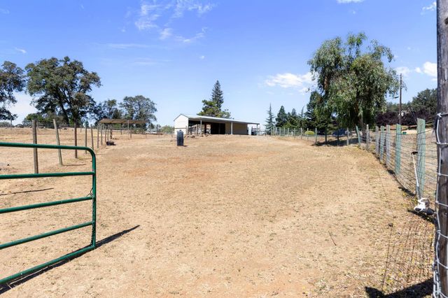 1531 Gamblers Ct, Cool, CA 95614