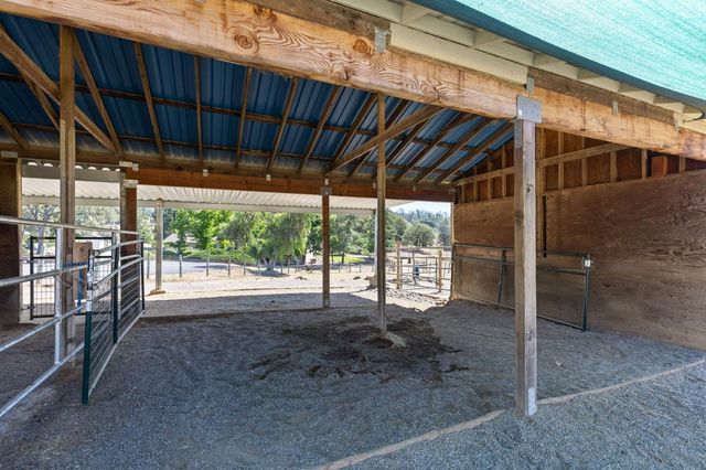 1531 Gamblers Ct, Cool, CA 95614
