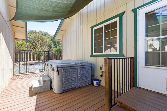 1531 Gamblers Ct, Cool, CA 95614
