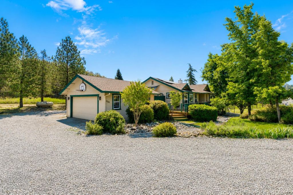 1531 Gamblers Ct, Cool, CA 95614
