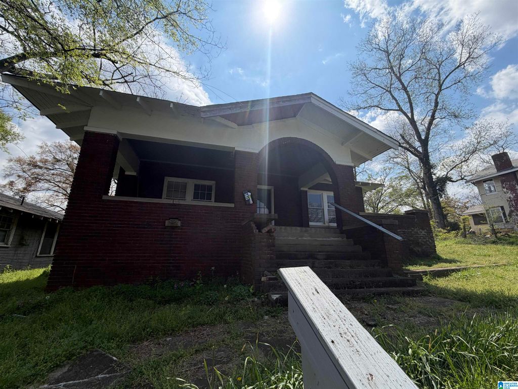 1813 28TH STREET ENSLEY, Birmingham, AL 35218