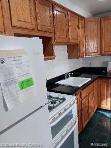 15828 Winston, Redford, MI 48239