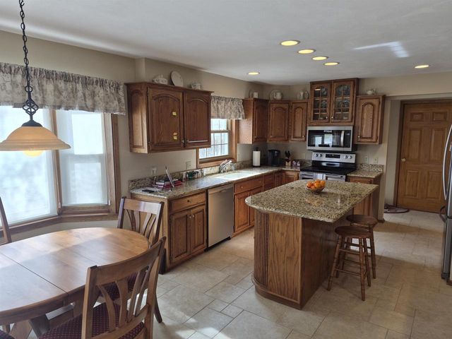2839 Cambridge Court, Janesville, WI 53548