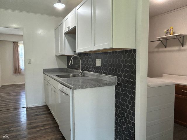 515 S Broadway Street, Pendleton, IN 46064