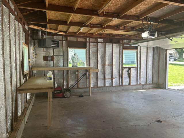 515 S Broadway Street, Pendleton, IN 46064