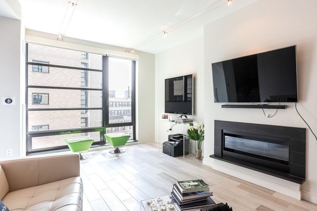 580 Washington St 1214, Boston, MA 02111