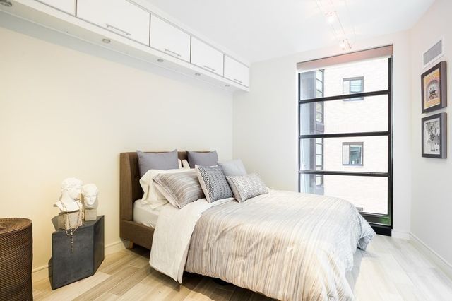 580 Washington St 1214, Boston, MA 02111