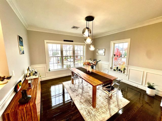 259 Oakwood Ave, Revere, MA 02151