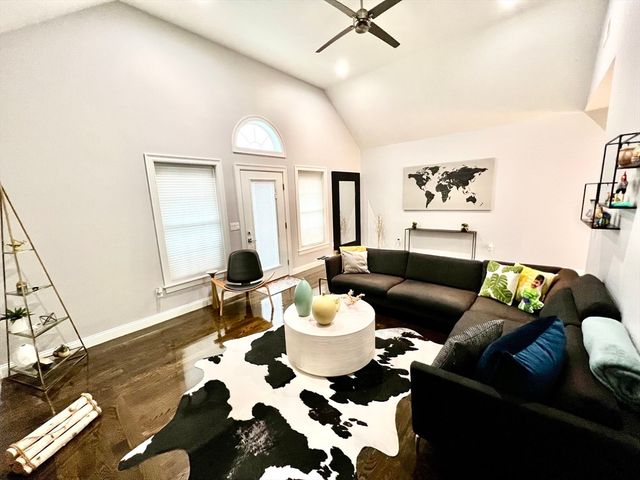 259 Oakwood Ave, Revere, MA 02151