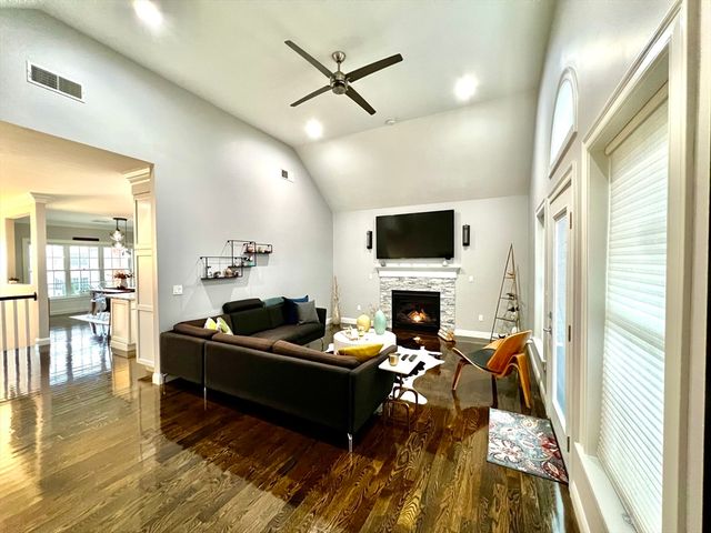 259 Oakwood Ave, Revere, MA 02151