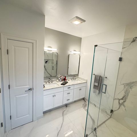 259 Oakwood Ave, Revere, MA 02151