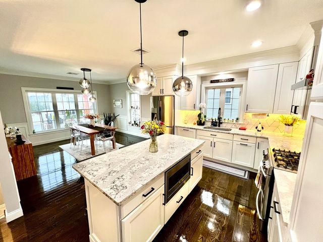 259 Oakwood Ave, Revere, MA 02151