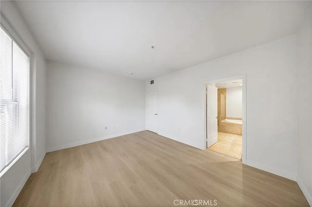 128 N Oak Knoll 111, Pasadena, CA 91101