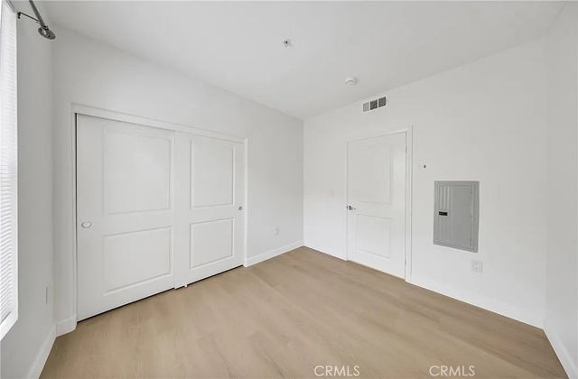 128 N Oak Knoll 111, Pasadena, CA 91101