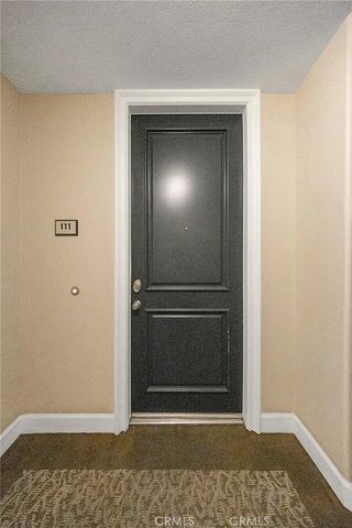 128 N Oak Knoll 111, Pasadena, CA 91101