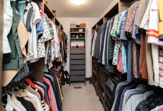 14630 Brookview Drive, Urbandale, IA 50325