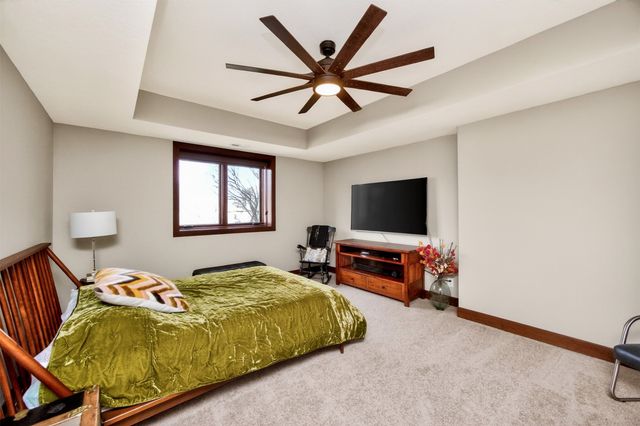 14630 Brookview Drive, Urbandale, IA 50325