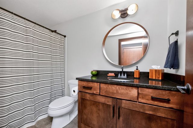 14630 Brookview Drive, Urbandale, IA 50325