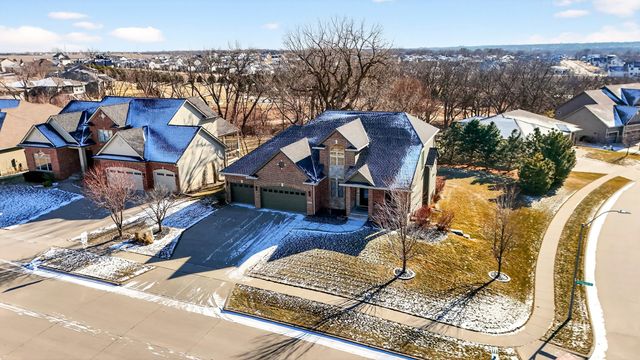 14630 Brookview Drive, Urbandale, IA 50325