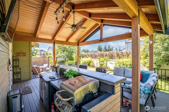 3010 Carbon Ridge Street, Enumclaw, WA 98022