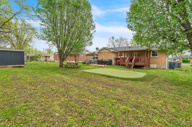 1307 Raden Dr, Lebanon, TN 37087