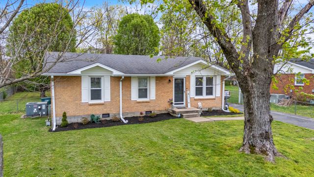 1307 Raden Dr, Lebanon, TN 37087