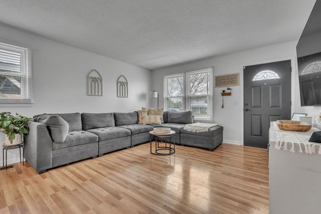 1307 Raden Dr, Lebanon, TN 37087