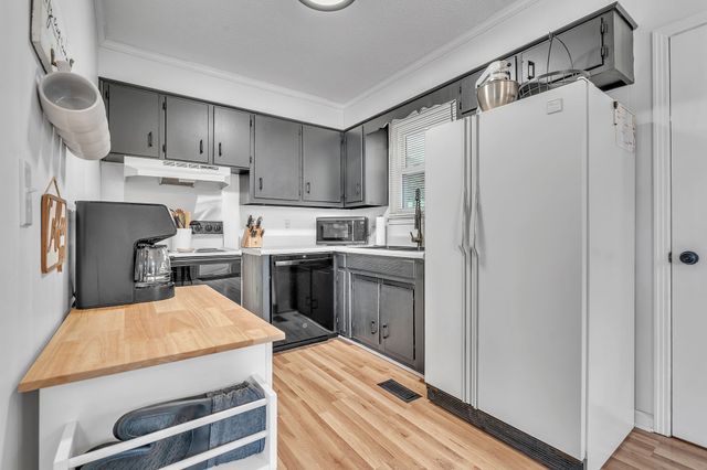 1307 Raden Dr, Lebanon, TN 37087