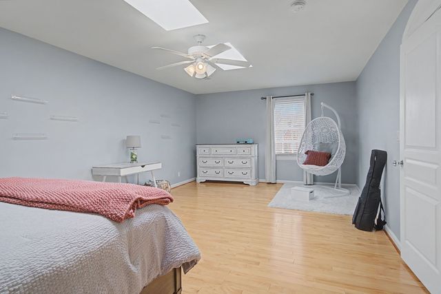 5032 Twin Lakes Dr, Old Hickory, TN 37138