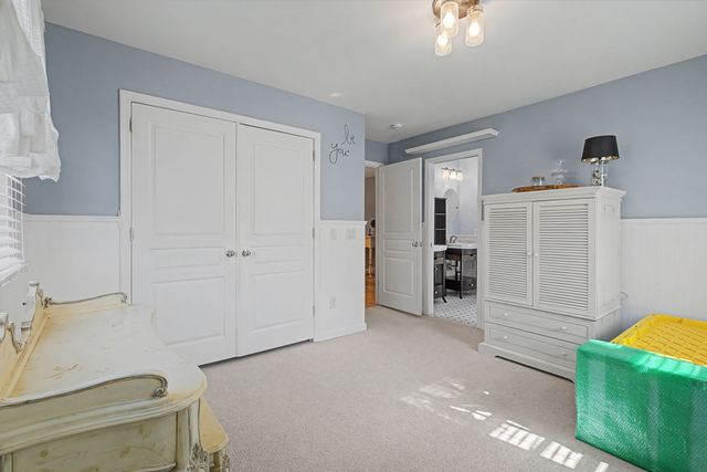 5032 Twin Lakes Dr, Old Hickory, TN 37138