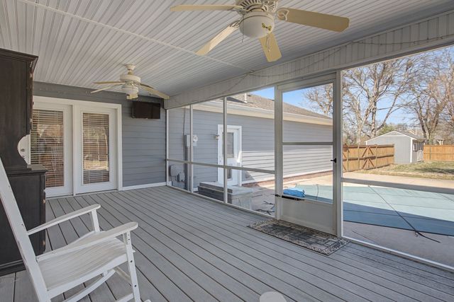 5032 Twin Lakes Dr, Old Hickory, TN 37138