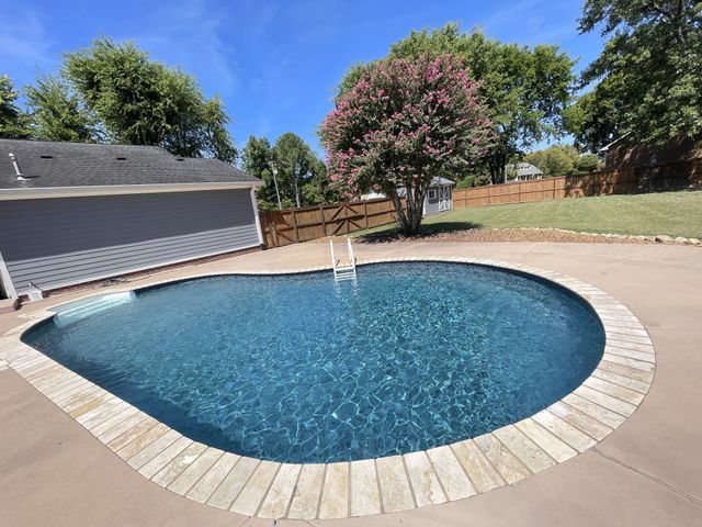 5032 Twin Lakes Dr, Old Hickory, TN 37138