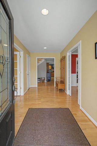 5032 Twin Lakes Dr, Old Hickory, TN 37138