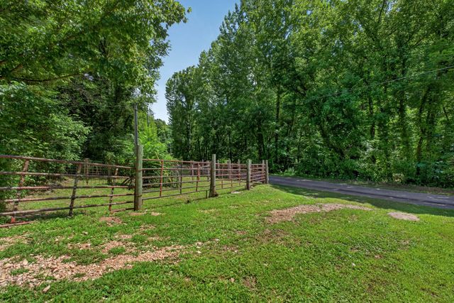2949 Wilmouth Creek Rd, Liberty, TN 37095