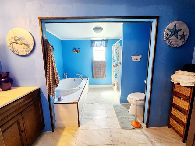 2439 SEAMEADOWS Drive, Perry, FL 32348